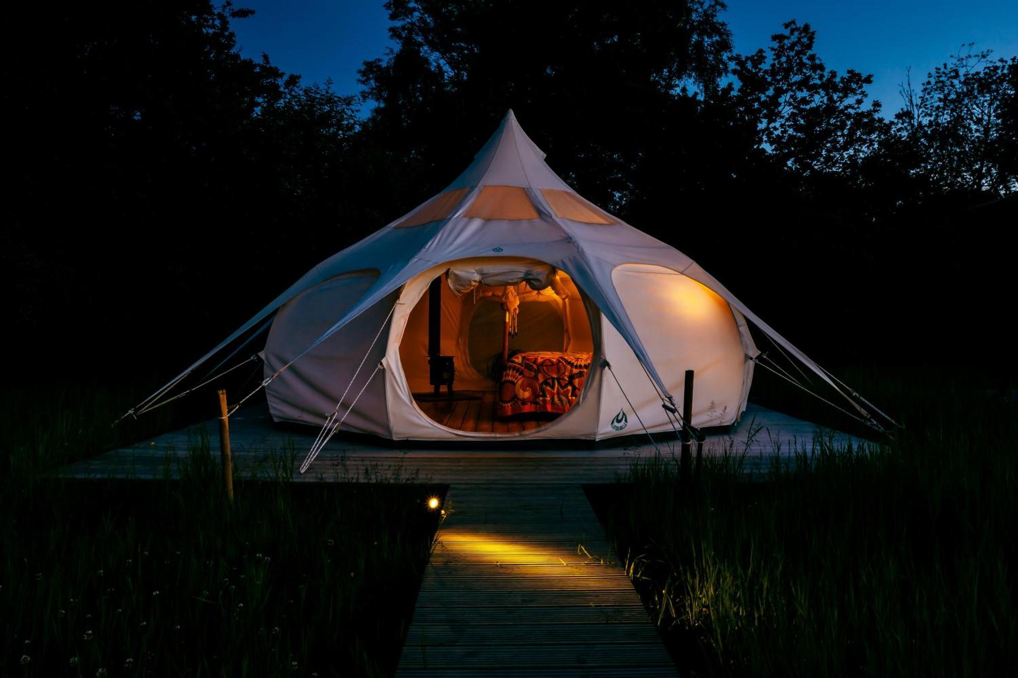 Luxury Glamping Retreat In Battle Villa Exteriör bild