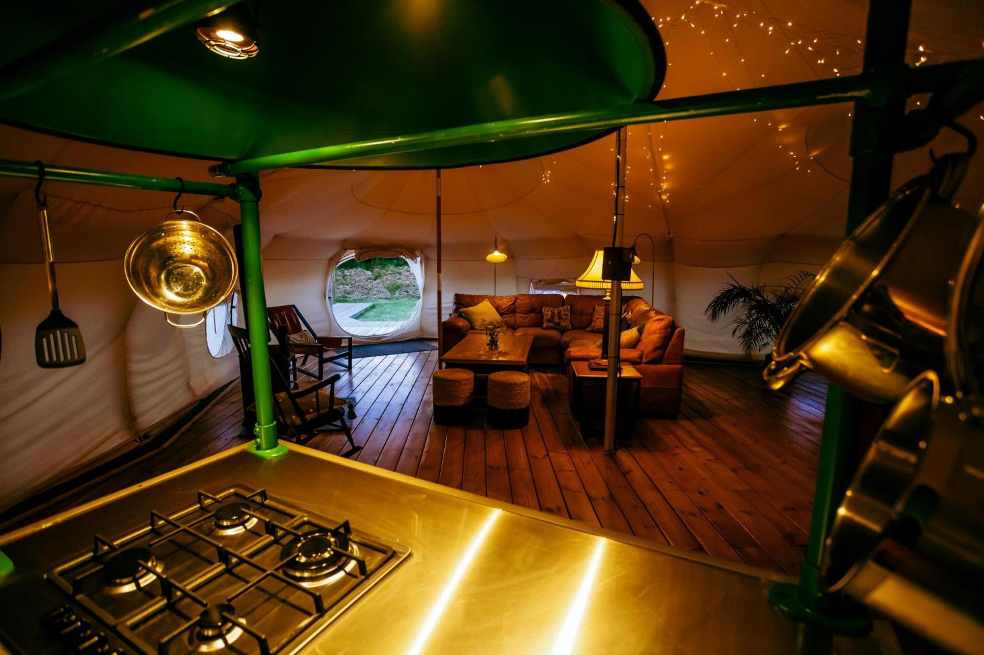 Luxury Glamping Retreat In Battle Villa Exteriör bild